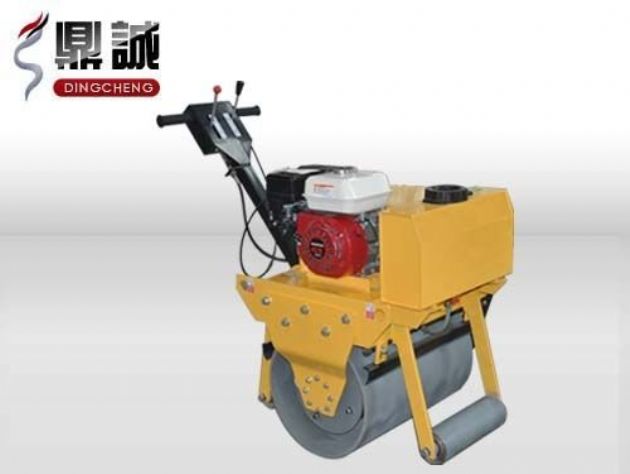 點(diǎn)擊查看詳細(xì)信息<br>標(biāo)題：輕型手扶式單鋼輪壓路機(jī) 閱讀次數(shù)：12322