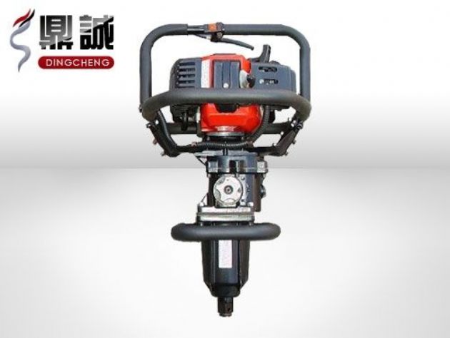 點擊查看詳細信息<br>標題：便攜式內燃扳手 閱讀次數：4111